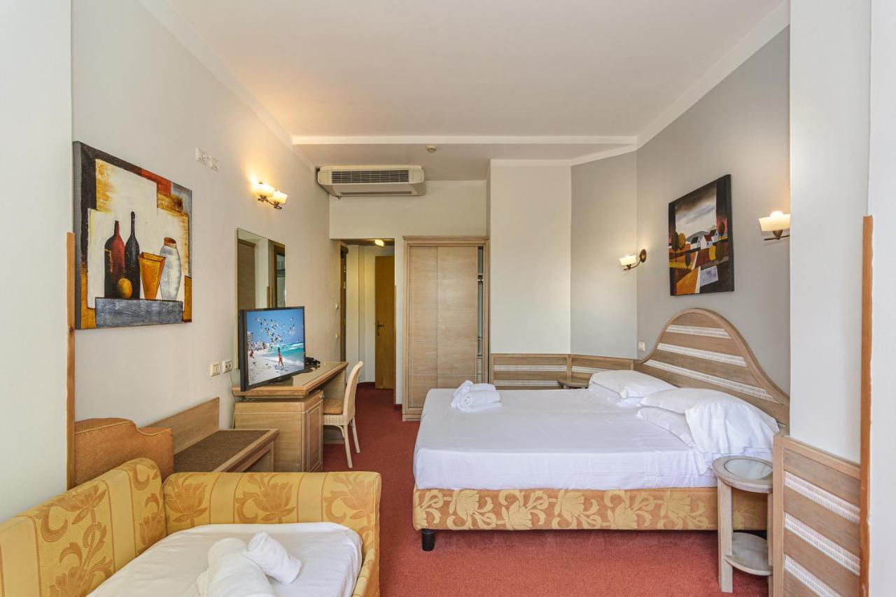 Hotel Nedy Марина-ди-Масса Экстерьер фото
